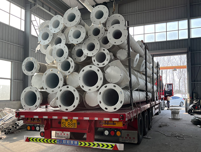 װ������